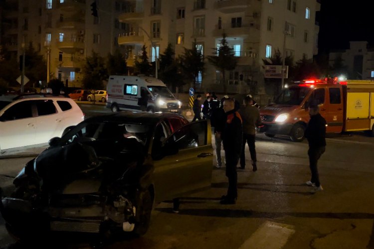 Adıyaman’da feci kaza: 2 yaralı