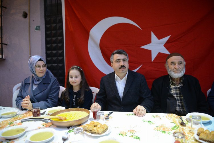 Başkan Yılmaz Bursa Yıldırım’da iftar sofralarına misafir oluyor