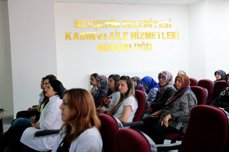 Nevşehirli kursiyerlere ‘Narkotik Anne’ semineri