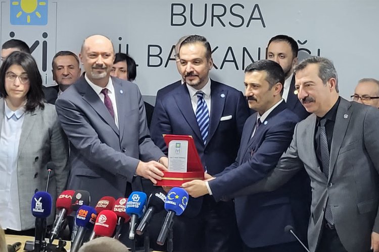 Bursa’da İYİ Parti’nin yeni yönetimi kolları sıvadı