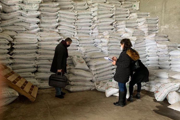 Bursa’da 17 bin 150 kilogram izinsiz gübre ele geçirildi