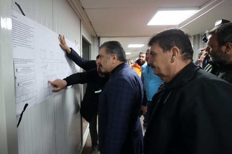 Bakan Koca, Defne’deki Kocaeli’nin hastanesini inceledi