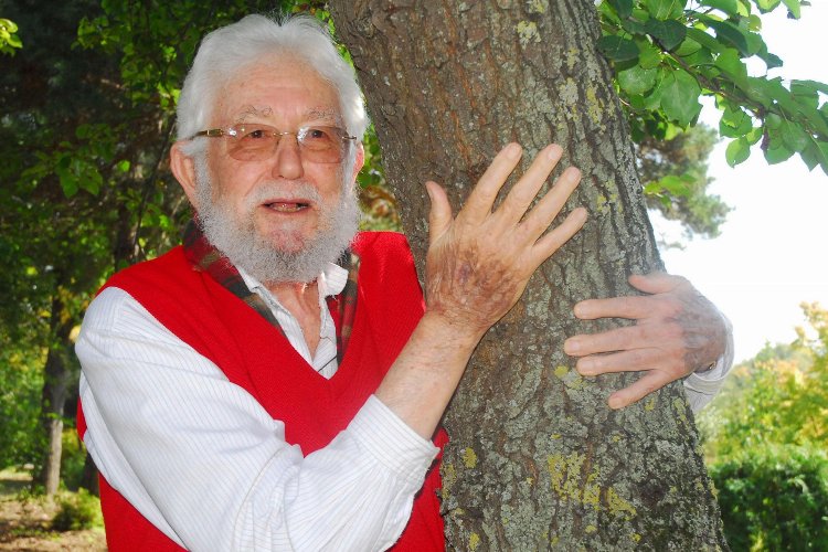 ‘Toprak Dede’nin adı Narlıdere’de yaşayacak