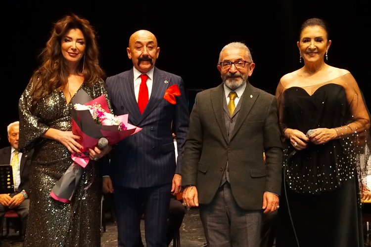 Bursa’da ‘Avni Anıl’ eserleriyle anıldı