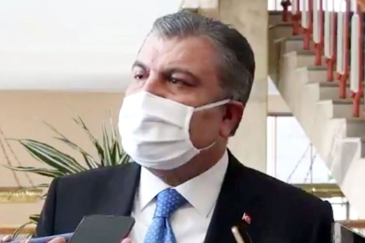 Bakan Koca’dan ‘hatıra fotoğraflı’ paylaşım