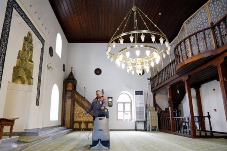 Bursa İnegöl’de camiler Ramazan’a hazırlanıyor