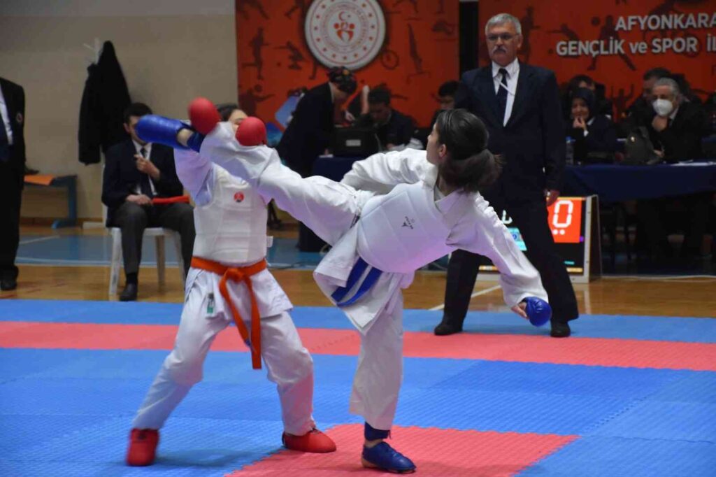 Afyonkarahisar’da karate grup müsabakaları sona erdi
