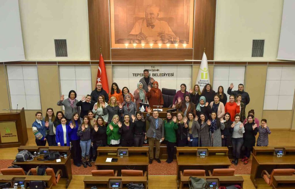 Başkan Ataç: “Belde Evlerimiz Eskişehir’e renk katıyor”