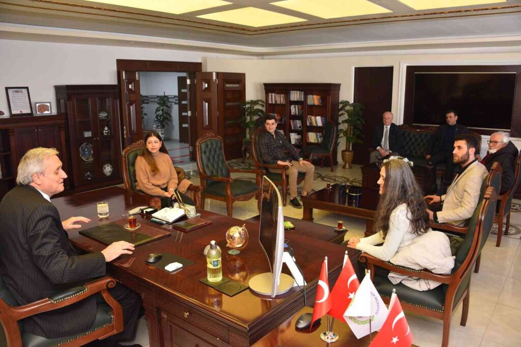 Başkan Bakkalcıoğlu mimarlarla bir araya geldi