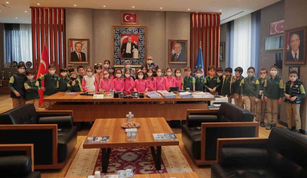 Başkan Işık’ı soru yağmuruna tuttular