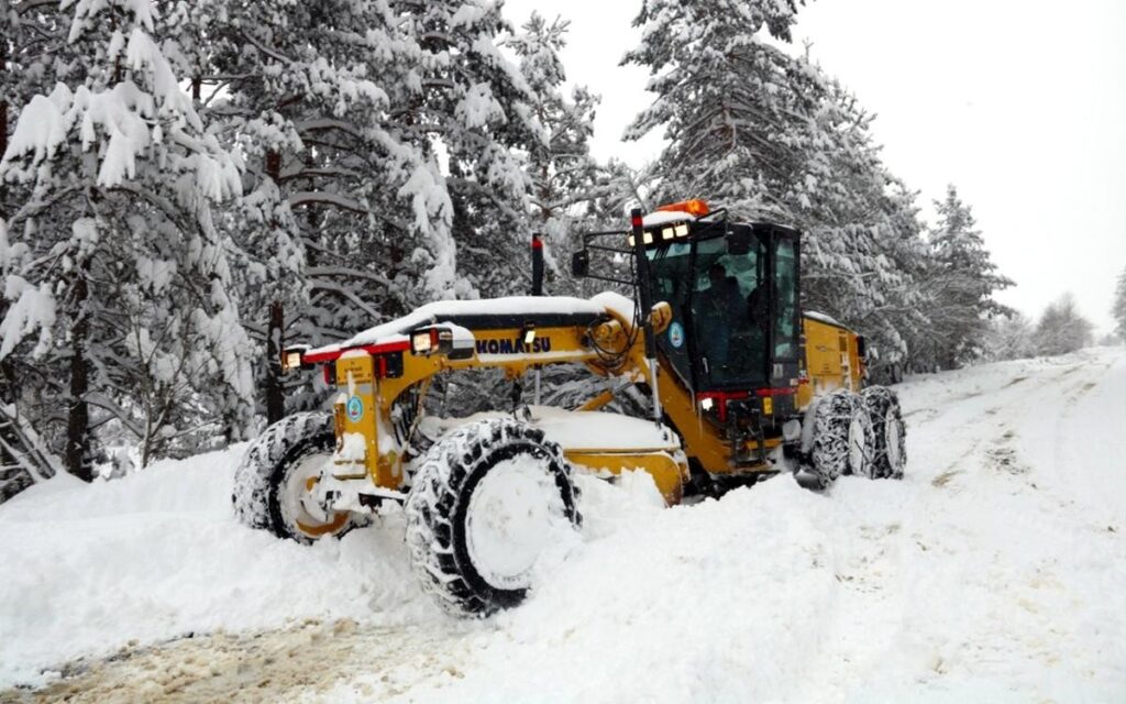 Bilecik’te 102 köy yolu ulaşıma kapandı