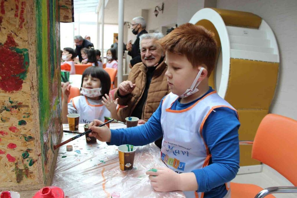Dedeler ve nineler torunlarınla doyasıya eğlendi