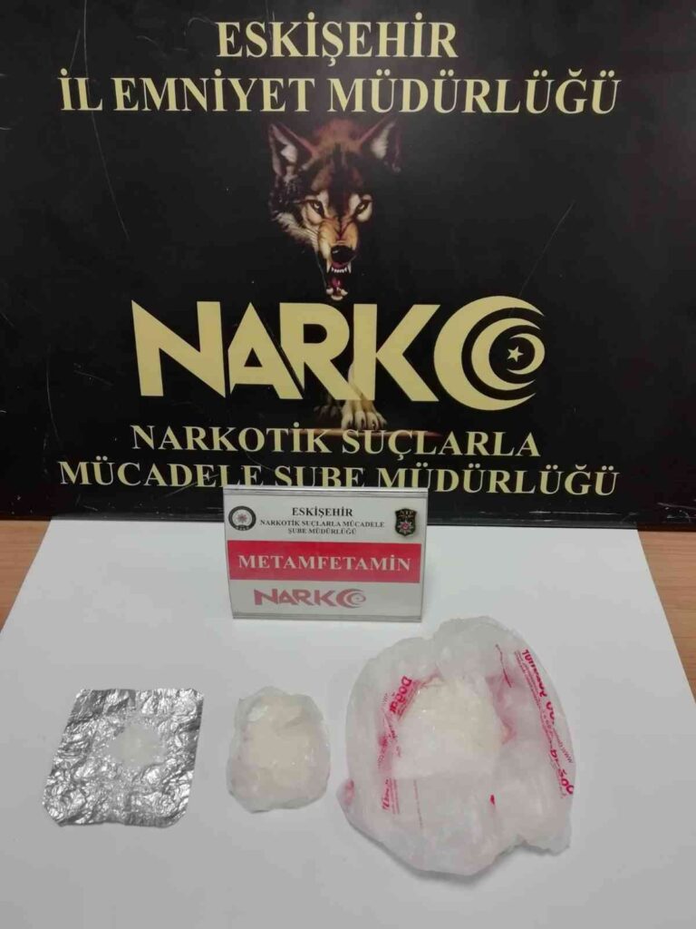 Eskişehir’e uyuşturucu madde sokmak isterken yakalandılar