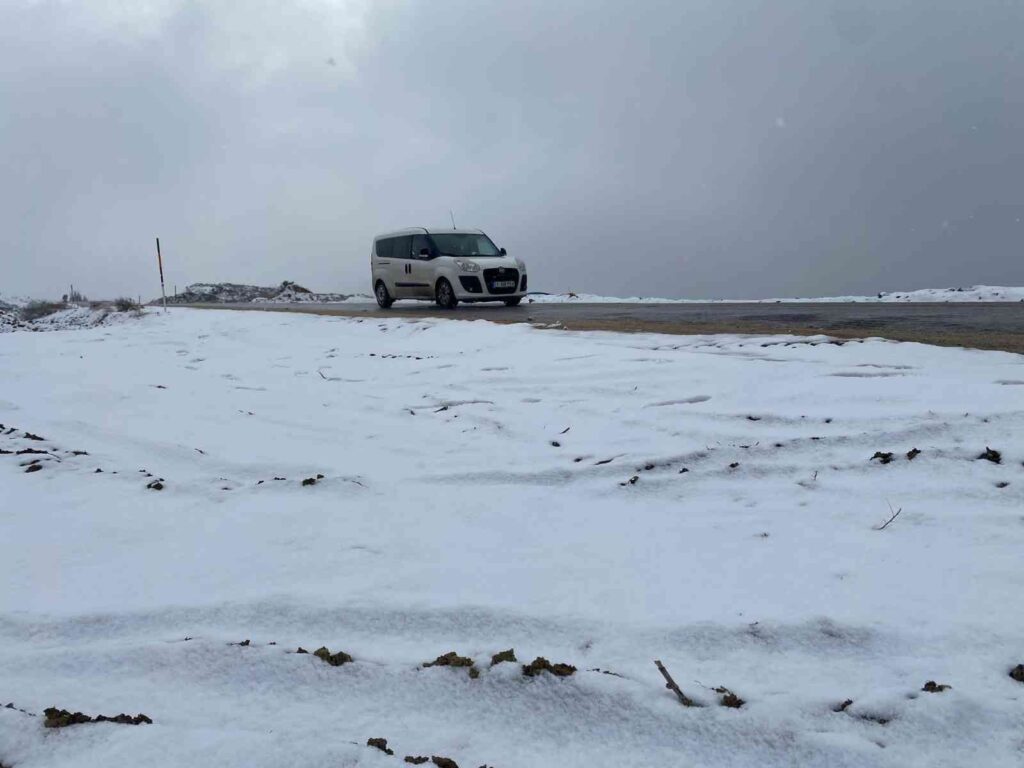 Eskişehir’in yüksek kesimleri karla kaplandı