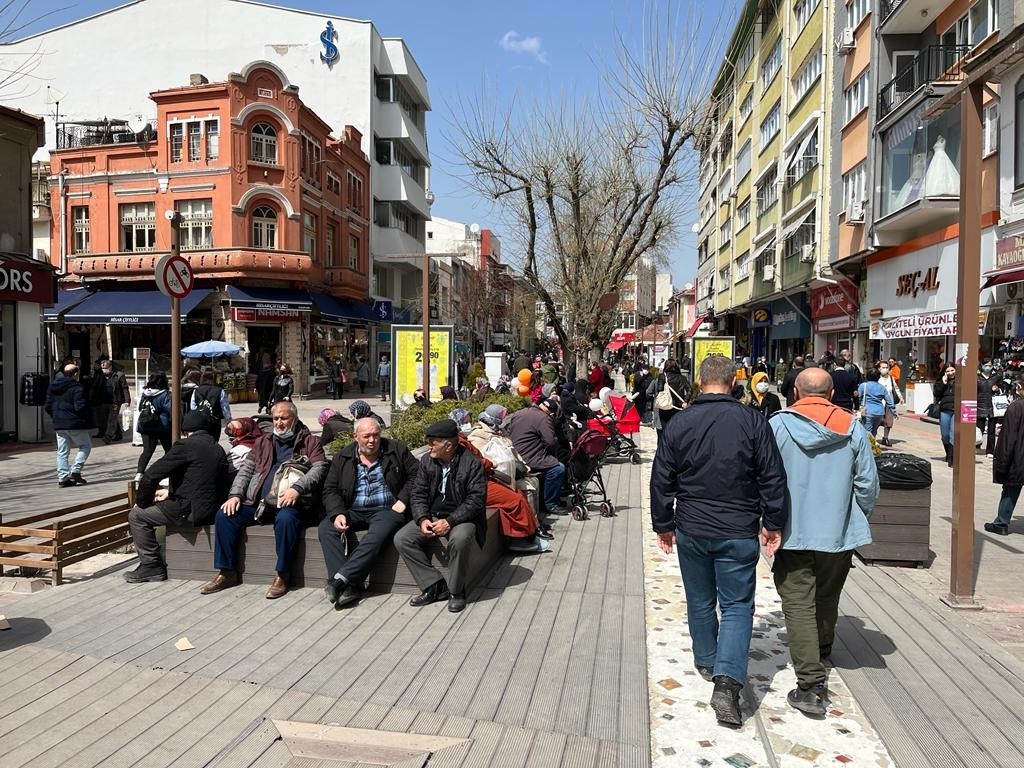 Güneşi gören kendini dışarı attı