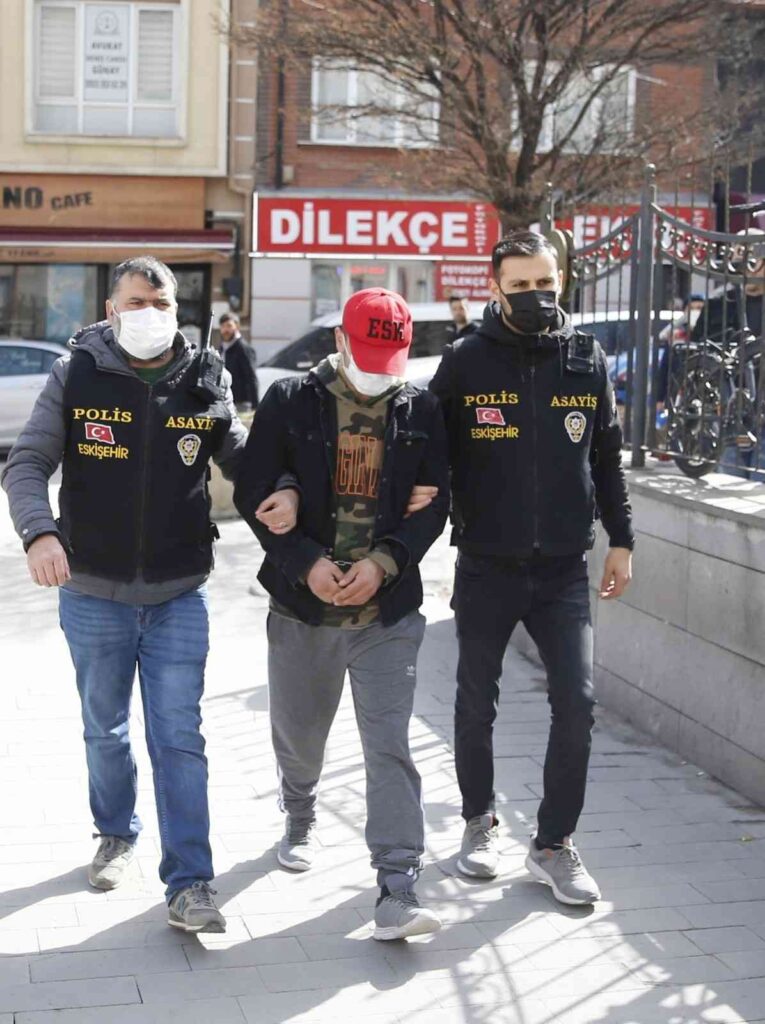 Hırsızlık şüphelisi adliyeye sevk edildi