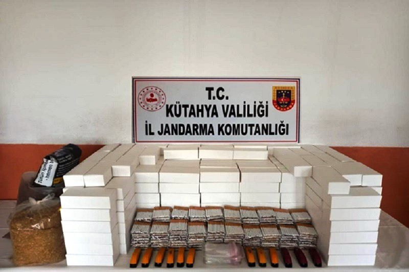 Kütahya’da 58 bin 400 adet bandrolsüz makaron ele geçirildi