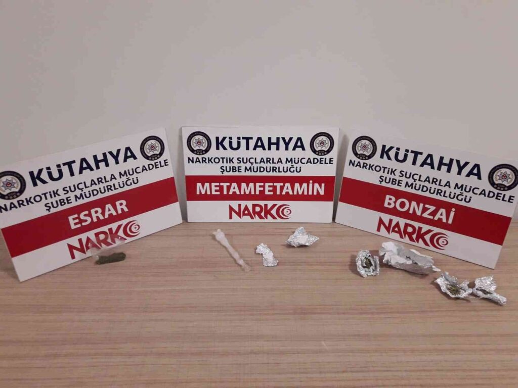 Kütahya’da uyuşturucu operasyonu: 3 gözaltı