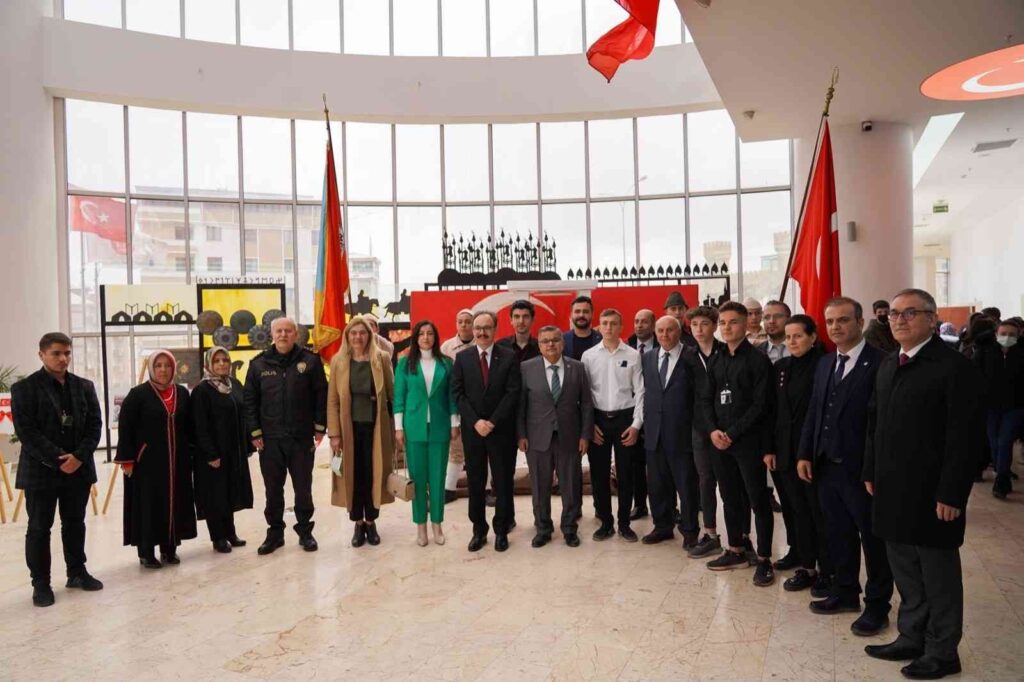 Şehit aileleri ve gaziler onuruna yemek verildi