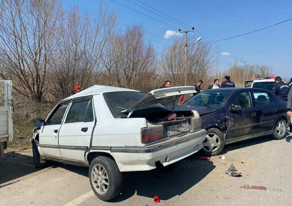 Simav’da trafik kazası: 1 ölü, 4 yaralı