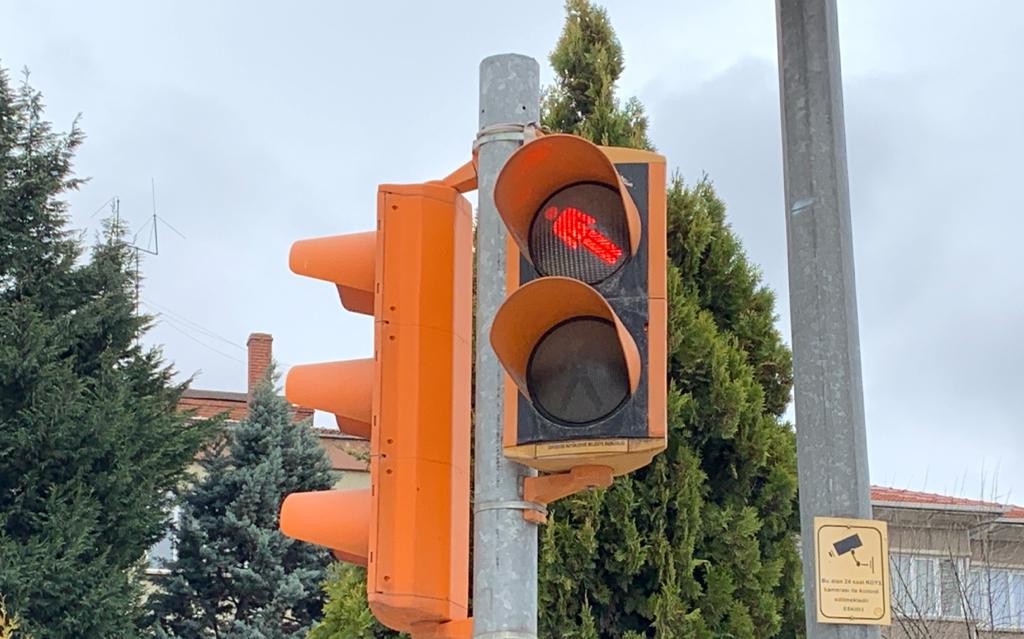 Trafik lambalarında gülümseten hata