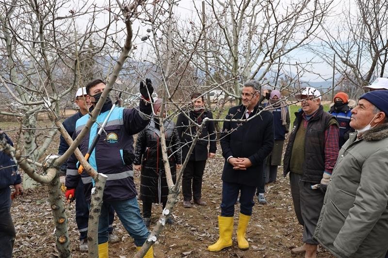 Üreticilere uygulamalı eğitim verildi