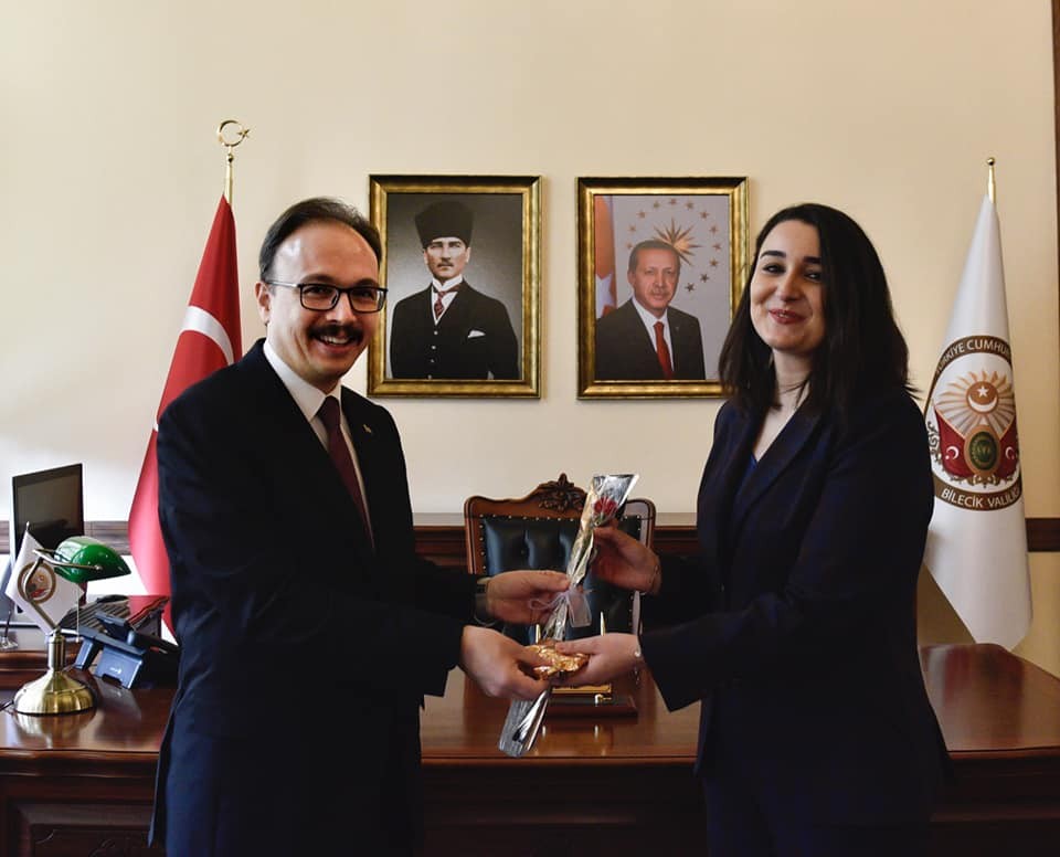 Vali Kızılkaya, kadın personelle bir araya geldi