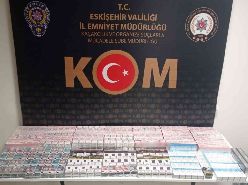 Araçta 785 paket kaçak sigara ele geçirildi