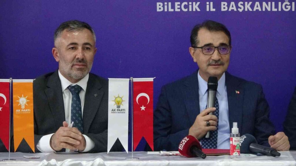 Bakan Dönmez’den AK Parti Bilecik İl Başkanlığına ziyaret