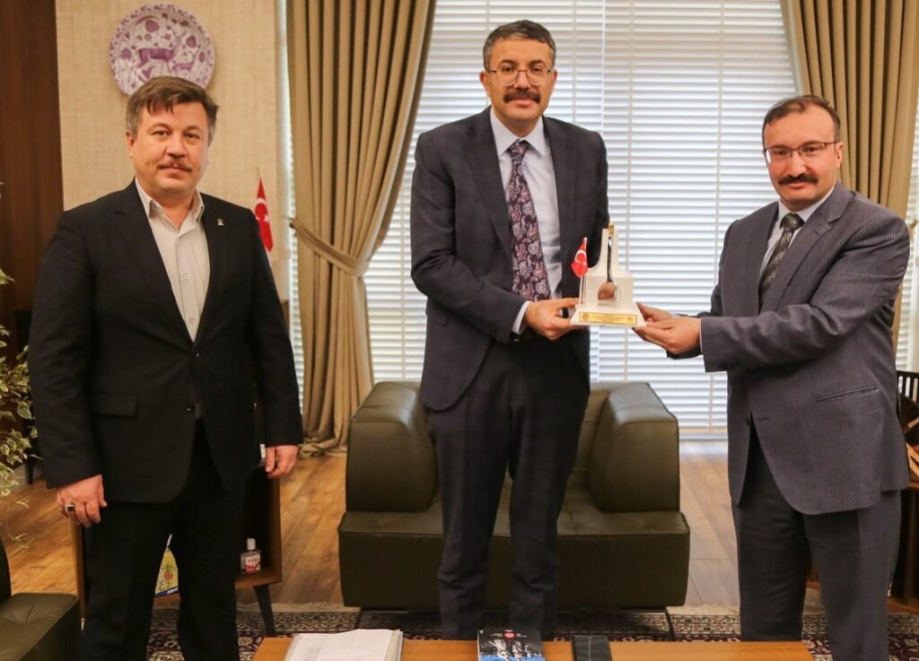 Başkan Doğan, Vali Çelik’i 100. yıl dönümü etkinlikleri hakkında bilgilendirdi