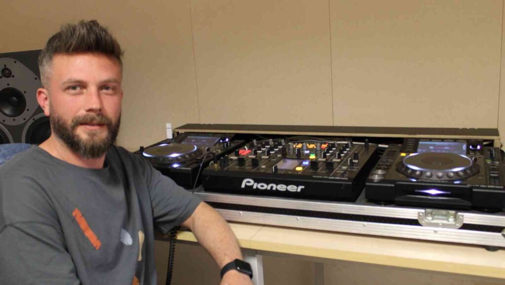 DJ’lik gençler tarafından trend bir meslek haline geldi
