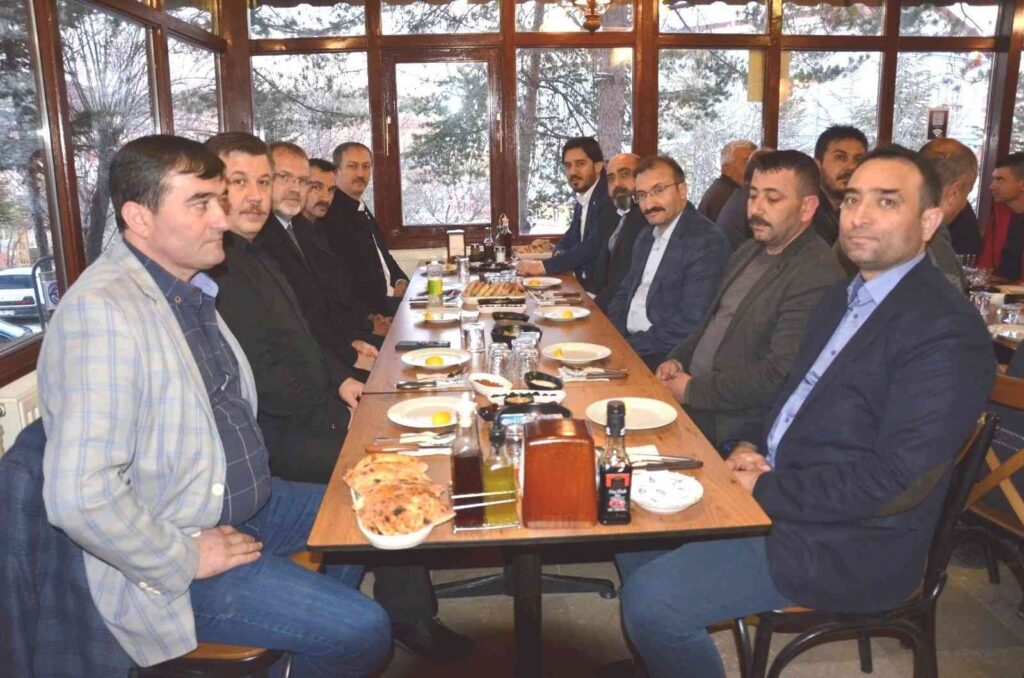 Emet’te Cumhur İttifakı iftarda buluştu