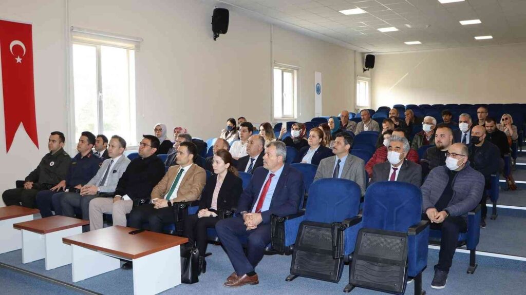 Emirdağ’da Bağımlılıkla Mücadele Çalıştayı düzenlendi