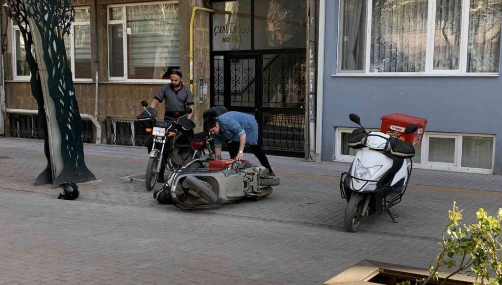 Eskişehir’de kuvvetli rüzgâr hayatı olumsuz etkiledi