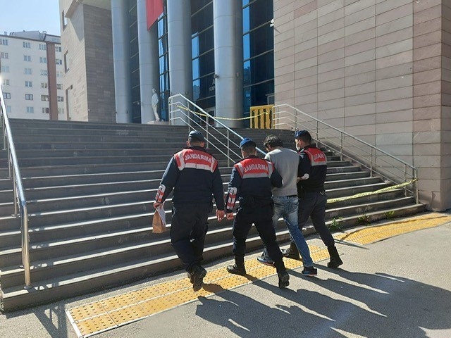 Eskişehir’de uyuşturucu operasyonu, 5 gözaltı