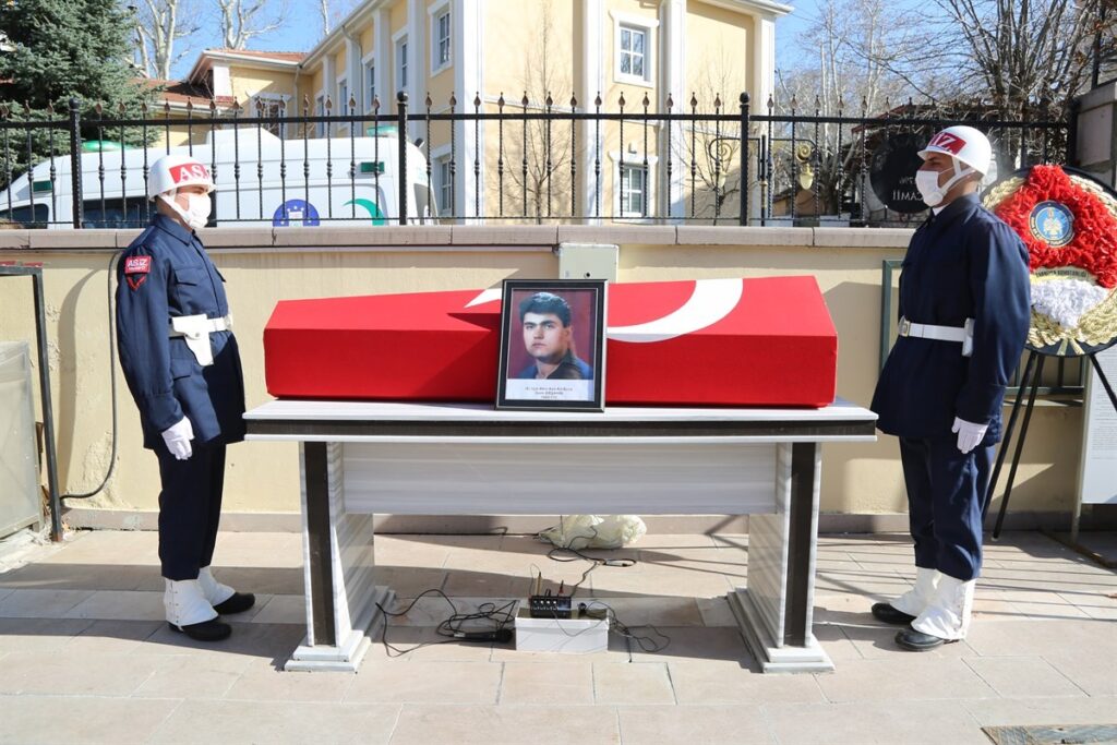 Gazi Sami Erşahin toprağa verildi