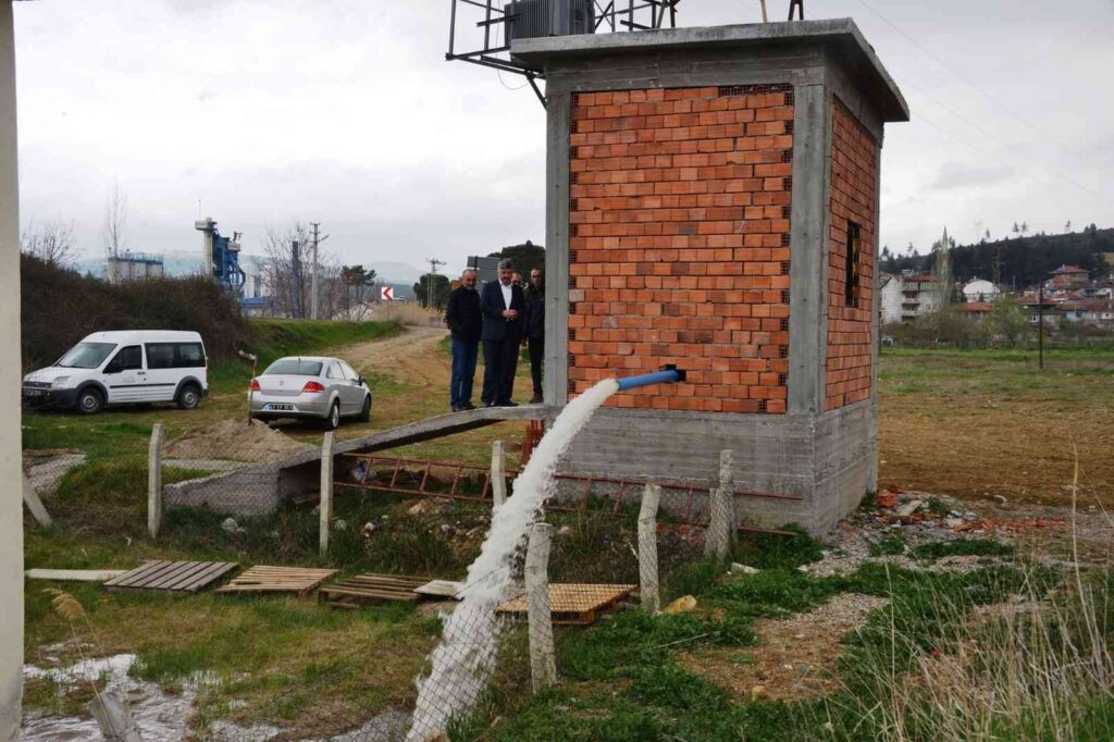 Gediz termal tatil köyün su kuyusu faaliyete geçti