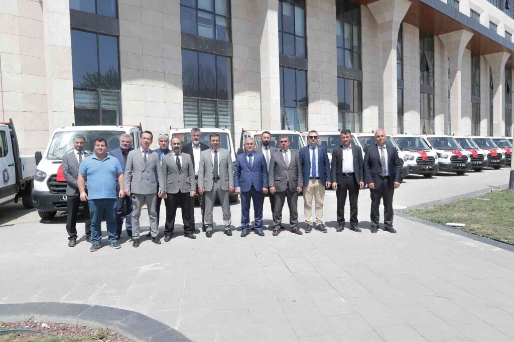 Kütahya Belediyesi’nde kiralık araç dönemi sona erdi