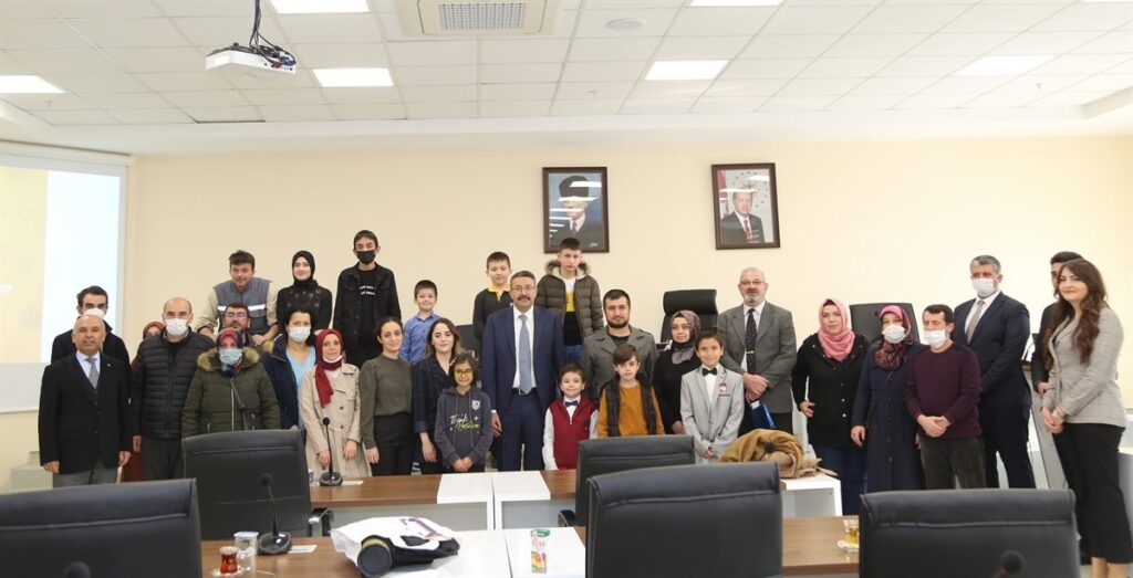 Kütahya’nın ’Kitap kurtları’ ödüllendirildi