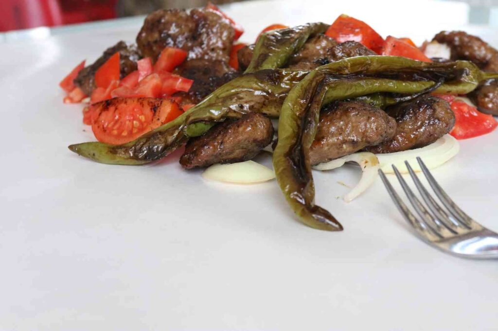 (ÖZEL) Keşfedilmeyi bekleyen lezzet: ‘Beylikova köftesi’