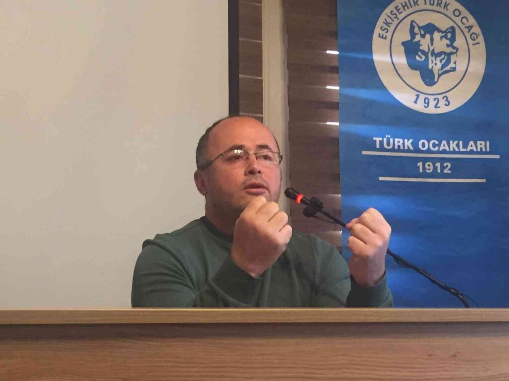 Prof. Dr. Tüzer: “Ahlaksız bir din düşünebilmek mümkün değil”