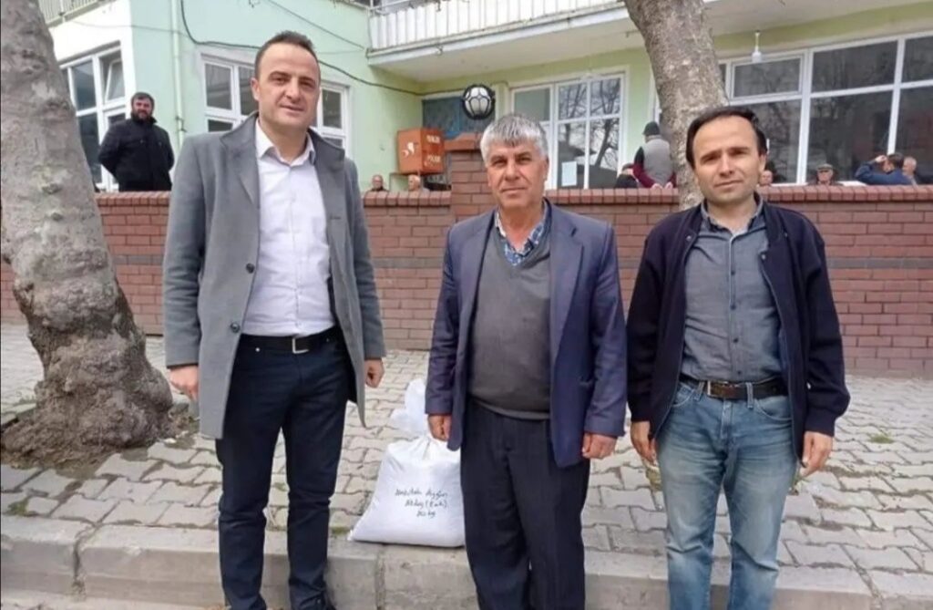 Simav’da 81 çiftçiye yüzde 75 hibeli fasulye tohumu desteği