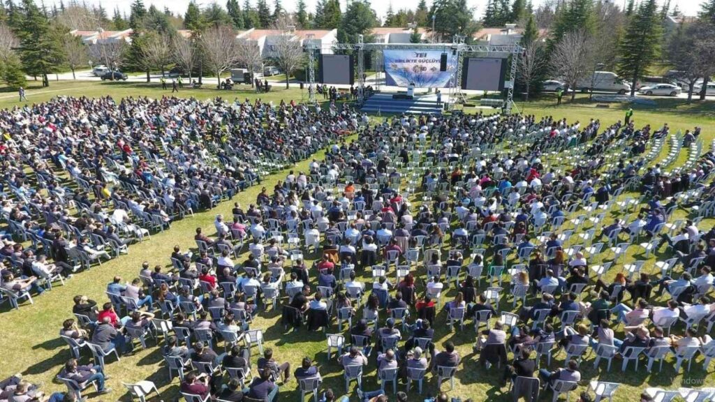 TEI Genel Müdürü Akşit, çalışanlarla bir araya geldi