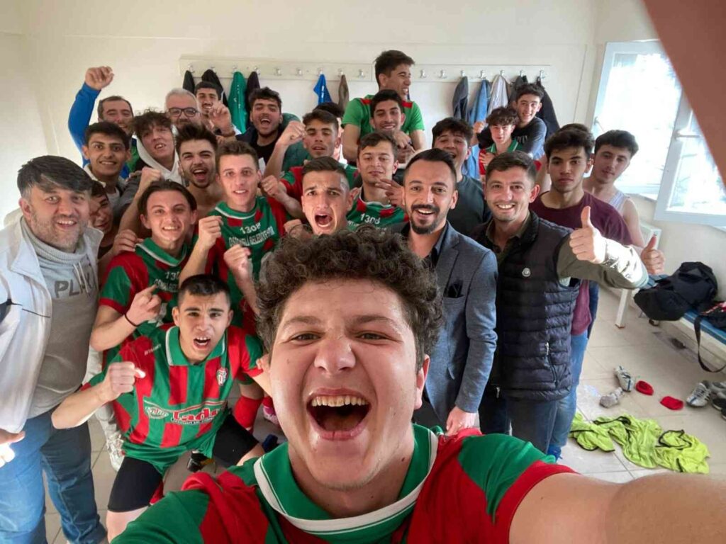 U-18 Gençler Bilecik Futbol Ligi şampiyonu 1308 Osmaneli Belediyespor oldu