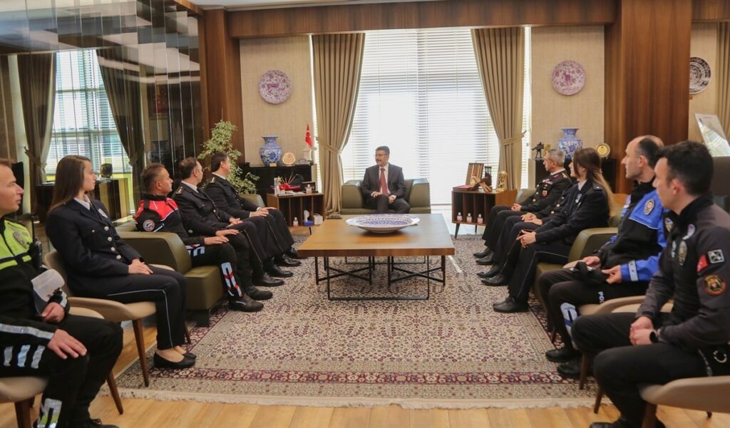 Vali Ali Çelik: “Devlet olmanın en önemli yönü güven içinde olmaktır”