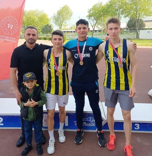 1308 Osmaneli Belediye Spor altyapısından yetişen sporculardan büyük başarı