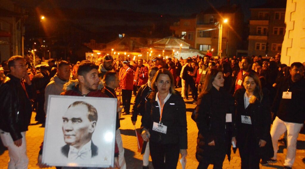 Gençlik ve Spor Bayramı’nda Eskişehir Bandosu ile Fener Alayı