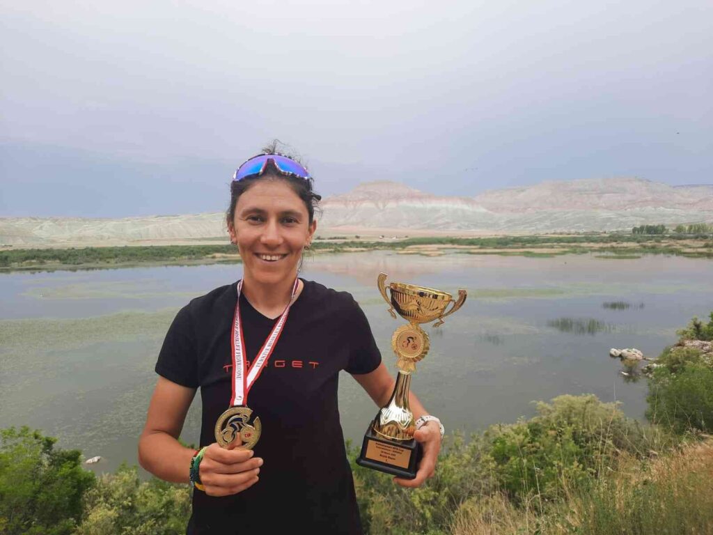 Millî dağ bisikletçisi Kızılcahamam’da altın madalya kazandı