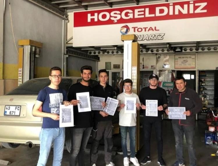 Öğrenciler, sanayi esnafını iş sağlığı ve güvenliği konusunda bilgilendirdi