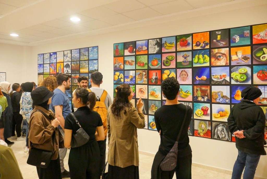 Ortak Zemin Sergisi sanatseverlerin beğenisine sunuldu